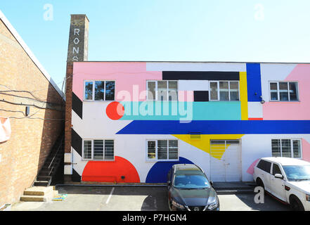 Spazi studio in affitto e la diversità culturale in Copeland Park, all'iconico Edificio Bussey, di segala Lane, in Peckham, Londra Sud, Regno Unito Foto Stock