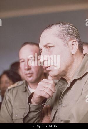FRANCISCO MORALES BERMUDEZ (1921) POLITICO Y MILITAR PERUANO - Presidente de Perù. Foto Stock