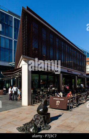 Patisserie Valerie, Spitalfields Market di Londra, Inghilterra Foto Stock