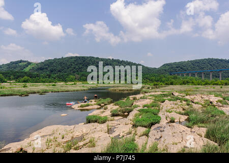 Il fiume Susquehanna sotto Holtwood Dam e vicino alla serratura 12 Foto Stock