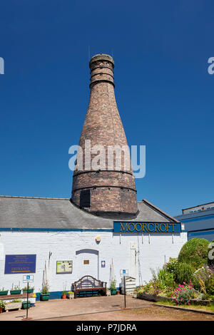 Moorcroft Pottery Visitor Center con bottiglia forno Burslem Stoke on Trent Staffordshire England Regno Unito Foto Stock