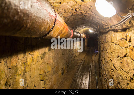 Tunnel in miniera sotterranea Foto Stock