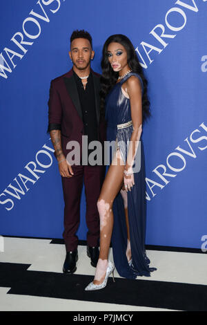 2018 CFDA Fashion Awards con: Lewis Hamilton, Winnie Harlow dove: New York New York, Stati Uniti quando: 04 giu 2018 Credit: Ivan Nikolov/WENN.com Foto Stock