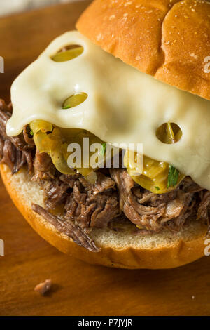 In casa la Mississippi Pot Roast Sandwich con formaggio Foto Stock