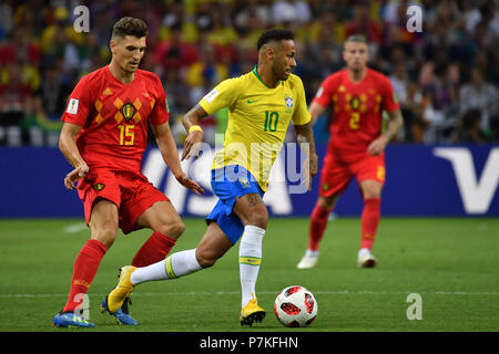 Kazan, Russia. 6 luglio 2018. NEYMAR (BRA), azione, duelli contro Thomas MEUNIER (BEL). Il Brasile (BRA) - Belgio (BEL) 1-2, Quarti di Finale, turno di otto, gioco 58 su 06.07.2018 a Kazan, Kazan Arena. Coppa del Mondo di Calcio 2018 in Russia dal 14.06. - 15.07.2018. | Utilizzo di credito in tutto il mondo: dpa picture alliance/Alamy Live News Foto Stock