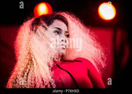 Roskilde, Danimarca. Il 7 luglio 2018. Il rapper inglese e cantante Stefflon Don esegue un concerto dal vivo durante il danese music festival Roskilde Festival 2018. (Photo credit: Gonzales Photo - Christian Hjorth). Credito: Gonzales foto/Alamy Live News Foto Stock