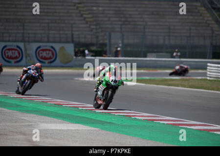 Misano, Italia. 07 Luglio, 2018. Misano, Italia. Il 7 luglio 2018. 12 Xavi Fores ESP Ducati Panigale R Barni Racing Team durante il Motul FIM Superbike Championship - Round Italiano Superpole gara durante il Campionato del Mondo Superbike - Circuito PIRELLI Riviera di Rimini Round, 6 - 8 luglio 2018 sul circuito di Misano, Italia. Credito: Fabio Averna/Alamy Live News Credito: Fabio Averna/Alamy Live News Foto Stock