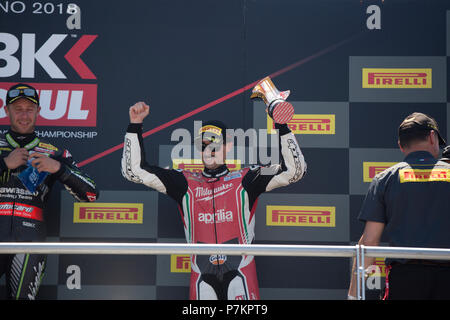 Misano, Italia. 07 Luglio, 2018. Misano, Italia. Il 7 luglio 2018. 50 Eugene Laverty IRL Aprilia RSV4 RF Milwaukee Aprilia durante il Motul FIM Superbike Championship - Round Italiano Superpole gara durante il Campionato del Mondo Superbike - Circuito PIRELLI Riviera di Rimini Round, 6 - 8 luglio 2018 sul circuito di Misano, Italia. Credito: Fabio Averna/Alamy Live News Credito: Fabio Averna/Alamy Live News Foto Stock