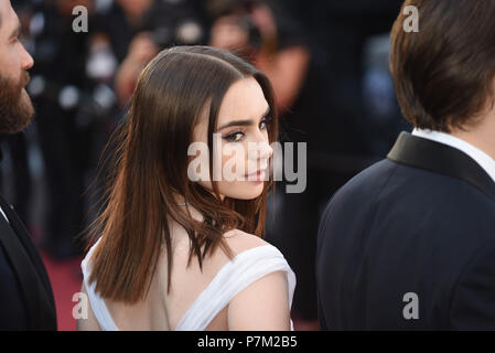 19 maggio 2017 - Cannes, Francia: Lily Collins assiste il 'Okja' premiere durante il settantesimo Cannes film festival. Lily Collins Lors du 70eme Festival de Cannes. *** La Francia / NESSUNA VENDITA A MEDIA FRANCESI *** Foto Stock