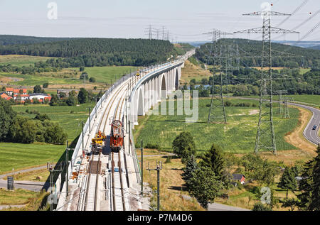 Bridge, della costruzione di veicoli, linea aerea opere, meccanica, linee elettriche ad alta tensione Foto Stock