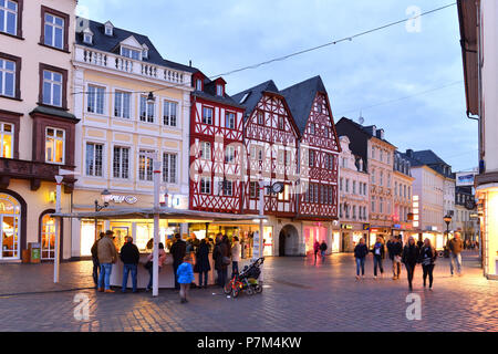 In Germania, in Renania Palatinato (Renania-Palatinato), Mosel River Valley, Trier, Hauptmarkt (mercato) Foto Stock