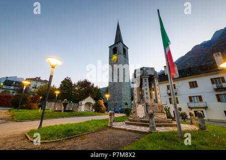 La chiesa di Santo Stefano a Crodo, Ossola, Piemonte, Alpi Italiane, Italia Foto Stock