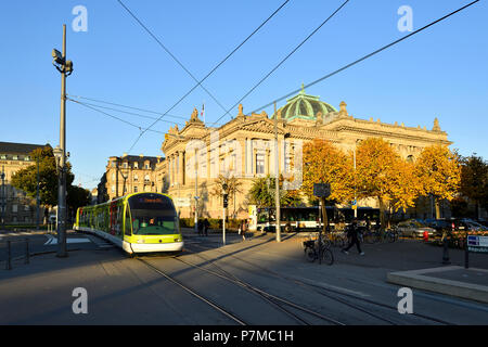 Francia, Bas Rhin, Strasburgo, quartiere Neustadt risalenti al periodo tedesco elencati come patrimonio mondiale dall' UNESCO, Place de la Republique, Biblioteca Nazionale e Universitaria Foto Stock