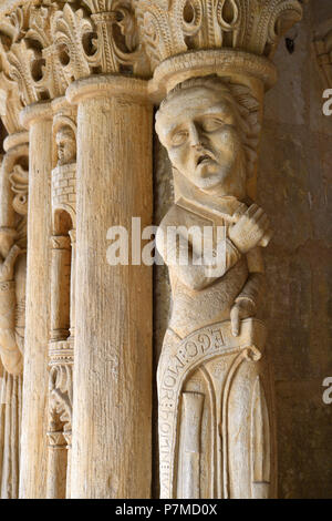 Francia, Seine Maritime, Saint Martin de Boscherville, Saint Georges de Boscherville Abbazia del XII secolo, historiated capitale della sala capitolare Foto Stock