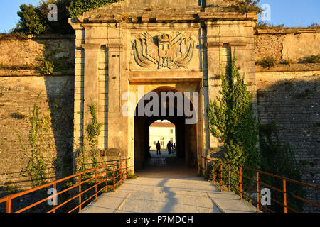 Francia, Charente Maritime, Oleron Island, Chateau d'Oleron, Citadel, Porta Reale Foto Stock