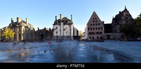 Francia, Bas Rhin, Strasburgo, città vecchia elencati come patrimonio mondiale dall' UNESCO, Place du Chateau, il Palais des Rohan, che ospita il Museo di Arti Decorative, di Belle Arti e archeologia Foto Stock