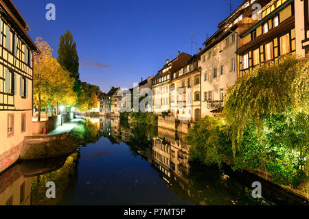 Francia, Bas Rhin, Strasburgo, città vecchia sono classificati come patrimonio mondiale dall'UNESCO, dal quartiere Petite France Foto Stock