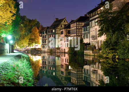 Francia, Bas Rhin, Strasburgo, città vecchia sono classificati come patrimonio mondiale dall'UNESCO, dal quartiere Petite France Foto Stock