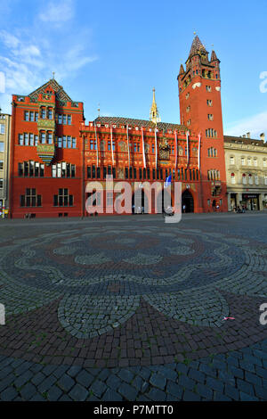 La Svizzera, Basilea, Marktplatz (piazza del mercato), municipio (Rathaus) Foto Stock