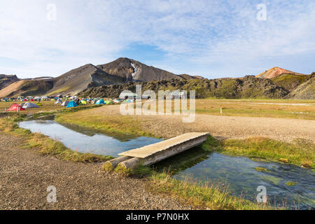 Landmannalaugar campeggio, Fjallabak Riserva Naturale, Highlands, Regione meridionale Islanda, Europa Foto Stock