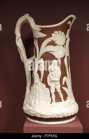 Inglese: presentano in Bennington Museum - Bennington, Vermont, USA. Questo lavoro è il perché l'artista morì oltre 70 anni fa. La fotografia è stata ammessa nel museo senza restrizione. Il 28 febbraio 2015, 14:07:40 304 Paolo e Virginia lanciatore, T. J. &AMP; J. Mayer, Longport, Inghilterra, c. 1820-1860 - Bennington Museum - Bennington, VT - DSC09024 Foto Stock