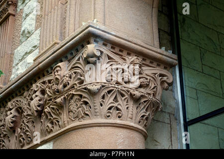 Inglese: Dettaglio - Cambridge biblioteca pubblica - Cambridge, Massachusetts, STATI UNITI D'AMERICA. Il 25 luglio 2015, 11:41:28 131 dettaglio - Cambridge biblioteca pubblica - Cambridge - DSC01615 Foto Stock