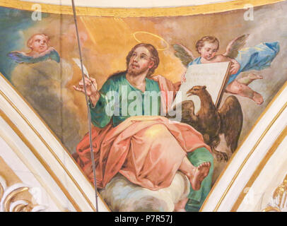 Xvii secolo affresco nella chiesa di San Nicola e San Pietro martire a Valencia in Spagna, raffigurante San Giovanni Evangelista Foto Stock