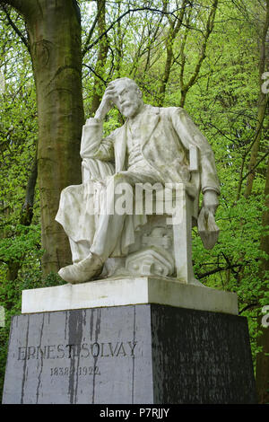 147 Ernest Solvay da Égide Rombaux - Bruxelles, Belgio - DSC06653 Foto Stock