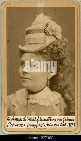Anna de Wahl som Gabrielle i De hundra jungfrurna, Mindre teatern 1873 22 Anna de Wahl, rollporträtt - SMV - H2 140 Foto Stock