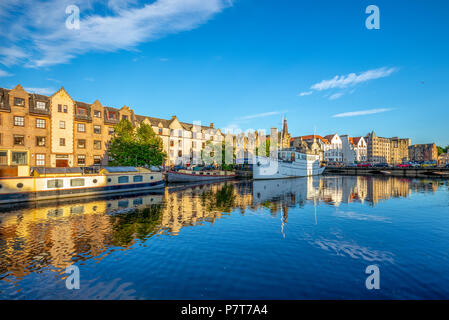 La riva di acqua di Leith, Edimburgo Foto Stock