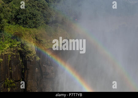 Doppio Arcobaleno, Victoria Falls visto dal lato dello Zambia Foto Stock