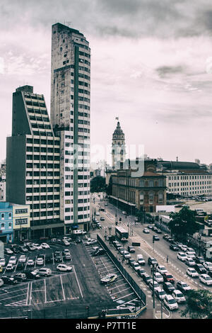 Tall vecchi edifici residenziali. Foto Stock