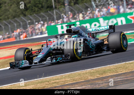 Circuito di Silverstone, Silverstone, UK. 7 Luglio, 2018. British Formula One Grand Prix, qualifica del sabato; Lewis Hamilton nella sua Mercedes AMG Petronas Mercedes Motorsport F1 W09 Credito: Azione Sport Plus/Alamy Live News Foto Stock