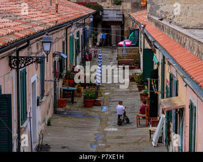 Case napoleonico vicino a Villa dei Mulini, Portoferraio, Isola d'Elba, Regione Toscana, Provincia di Livorno, Italia, Europa Foto Stock