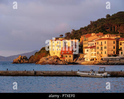 I pescatori trimestri del Cotone, porto, Marciana Marina, Isola d'Elba, Regione Toscana, Provincia di Livorno, Italia, Europa Foto Stock