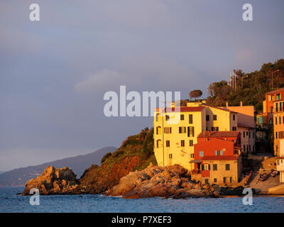 I pescatori trimestri del Cotone, porto, Marciana Marina, Isola d'Elba, Regione Toscana, Provincia di Livorno, Italia, Europa Foto Stock