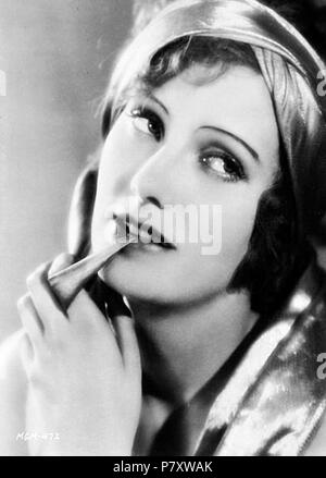 Inglese: Greta Garbo . 1927 332 RH Louise Garbo 0 Foto Stock