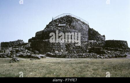 Su Nuraxi. Nuragici sito archeologico. Tredicesima-sesto secolo a.c. Età del Bronzo. Burumini, Sardegna, Italia. Foto Stock