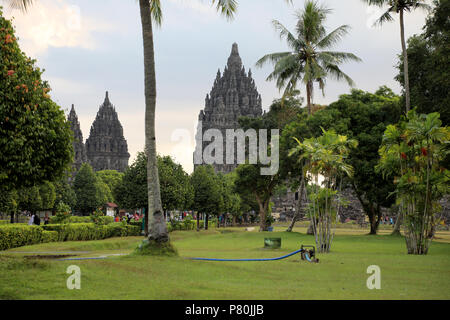 Jogjakarta, Indonesia - 23 Giugno 2018: Vista del tempio Hindu di Prambanan, nei pressi di Jogjakarta Foto Stock