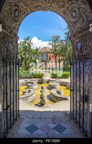 Palacio Fronteira, palazzo barocco e giardini formali in bosso a Lisbona, Portogallo, che mostrano lo stile di vita aristocratico portoghese del XVII secolo Foto Stock