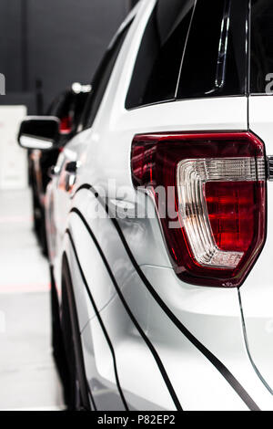 La luce di stop posteriore del SUV auto crossover Foto Stock