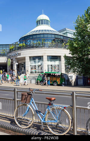 Centre Court Shopping Centre, il Broadway, Wimbledon, London Borough of Merton, Greater London, England, Regno Unito Foto Stock