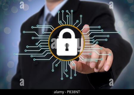 Cyber security concetto su schermo virtuale Foto Stock