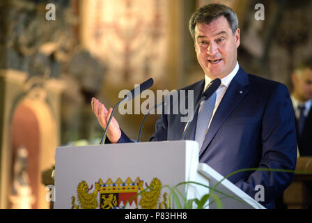 Monaco di Baviera, Germania. Il 27 giugno, 2018. Markus Soeder del cristiano sociale europea (CSU), Premier della Baviera, offre un discorso durante la cerimonia di premiazione della bavarese Ordine di Merito nell'Antiquarium della Residenz di Monaco di Baviera. Credito: Matthias esitano di fronte/dpa/Alamy Live News Foto Stock