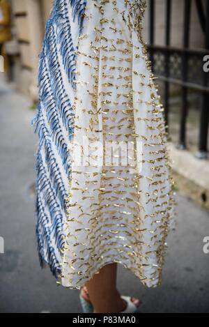 Lina Lindholm in posa sulla strada prima della Julien Fournié pista spettacolo durante la Haute Couture della settimana della moda di Parigi - 3 Luglio 2018 - Foto: Pista Manhattan * * per solo uso editoriale** | Verwendung weltweit Foto Stock