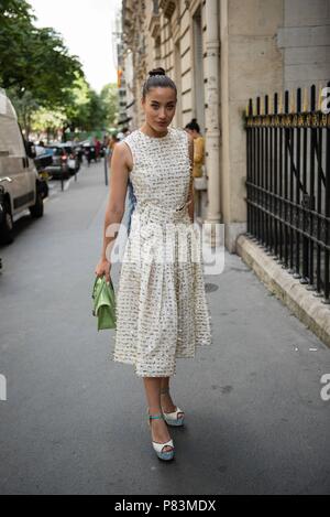 Lina Lindholm in posa sulla strada prima della Julien Fournié pista spettacolo durante la Haute Couture della settimana della moda di Parigi - 3 Luglio 2018 - Foto: Pista Manhattan * * per solo uso editoriale** | Verwendung weltweit Foto Stock