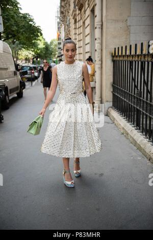 Lina Lindholm in posa sulla strada prima della Julien Fournié pista spettacolo durante la Haute Couture della settimana della moda di Parigi - 3 Luglio 2018 - Foto: Pista Manhattan * * per solo uso editoriale** | Verwendung weltweit Foto Stock