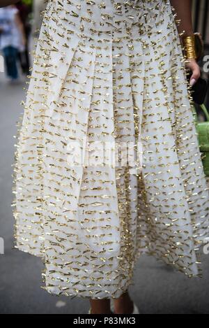 Lina Lindholm in posa sulla strada prima della Julien Fournié pista spettacolo durante la Haute Couture della settimana della moda di Parigi - 3 Luglio 2018 - Foto: Pista Manhattan * * per solo uso editoriale** | Verwendung weltweit Foto Stock