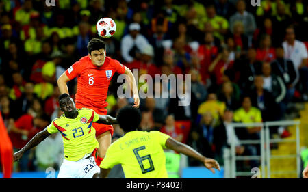 Mosca, Russia - luglio 03:Harry MAGUIRE dell' Inghilterra , la sfida con Davinson SANCHEZ della Colombia , durante il 2018 FIFA World Cup Russia Round di 16 match tra la Colombia e l'Inghilterra a Spartak Stadium il 3 luglio 2018 a Mosca, in Russia. (MB Media) Foto Stock