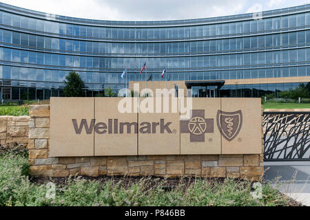 Un logo segno al di fuori della sede di Wellmark Blue Cross e Blue Shield of Iowa in Des Moines, Iowa, il 30 giugno 2018. Foto Stock